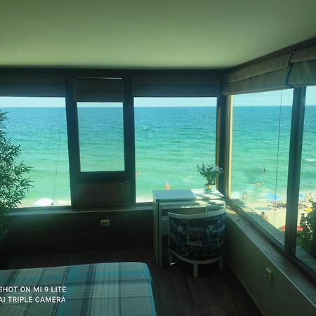 Hemingway Rooms In Happy Beach 瓦爾納 外观 照片
