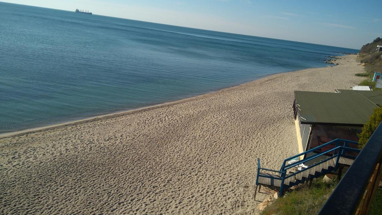 Hemingway Rooms In Happy Beach 瓦爾納 外观 照片