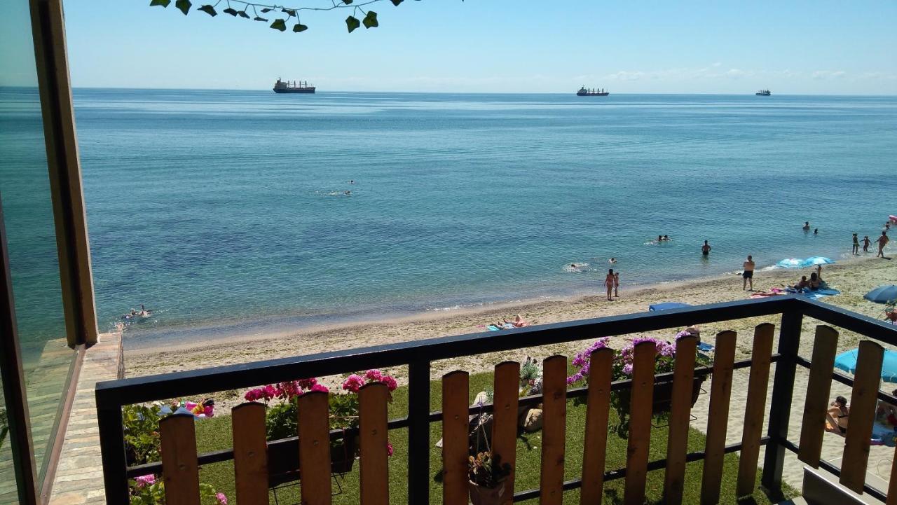 Hemingway Rooms In Happy Beach 瓦爾納 外观 照片
