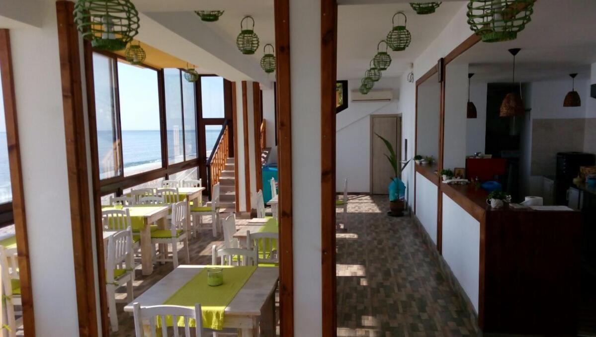 Hemingway Rooms In Happy Beach 瓦爾納 外观 照片