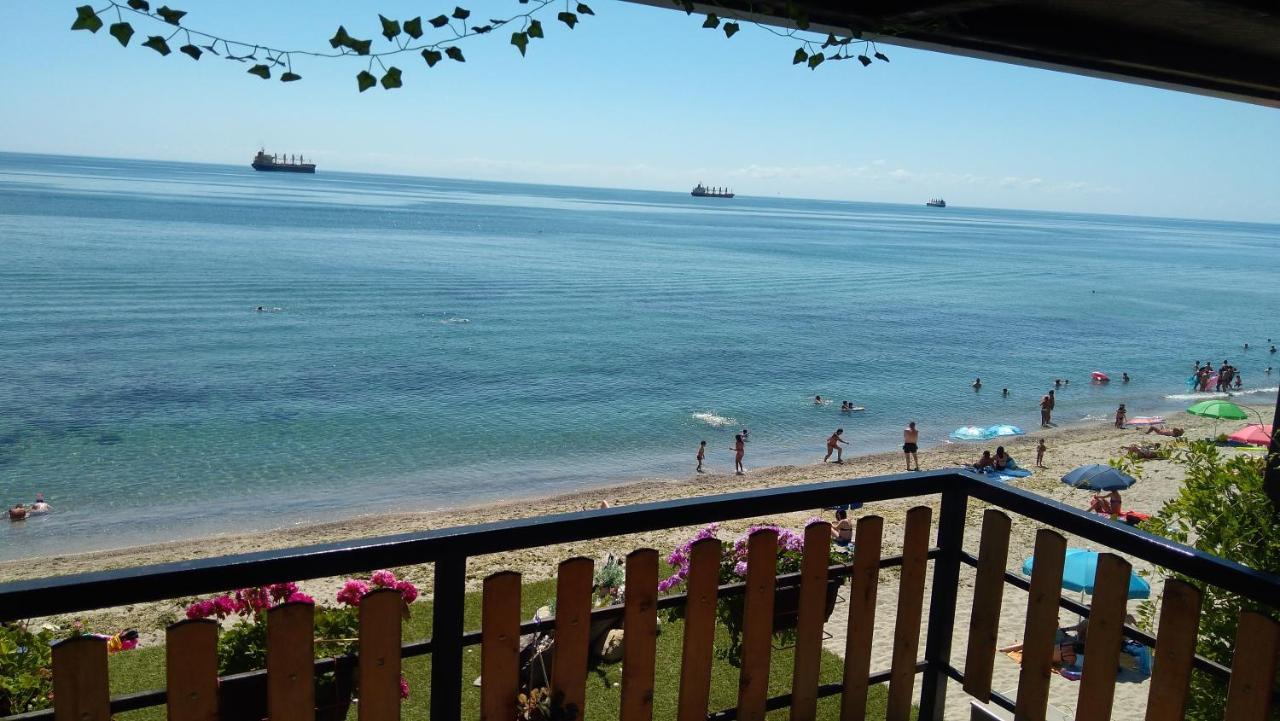 Hemingway Rooms In Happy Beach 瓦爾納 外观 照片