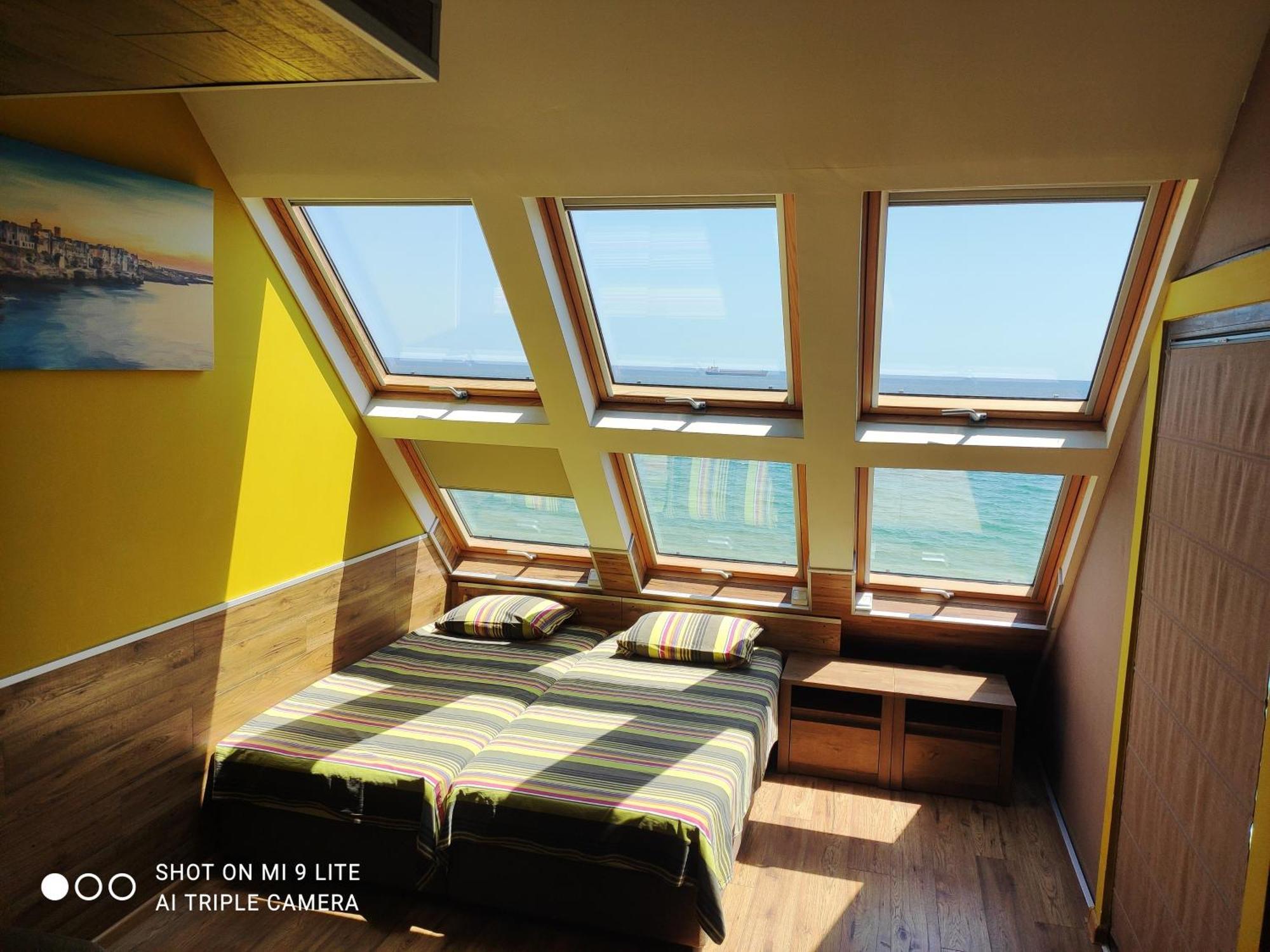 Hemingway Rooms In Happy Beach 瓦爾納 外观 照片
