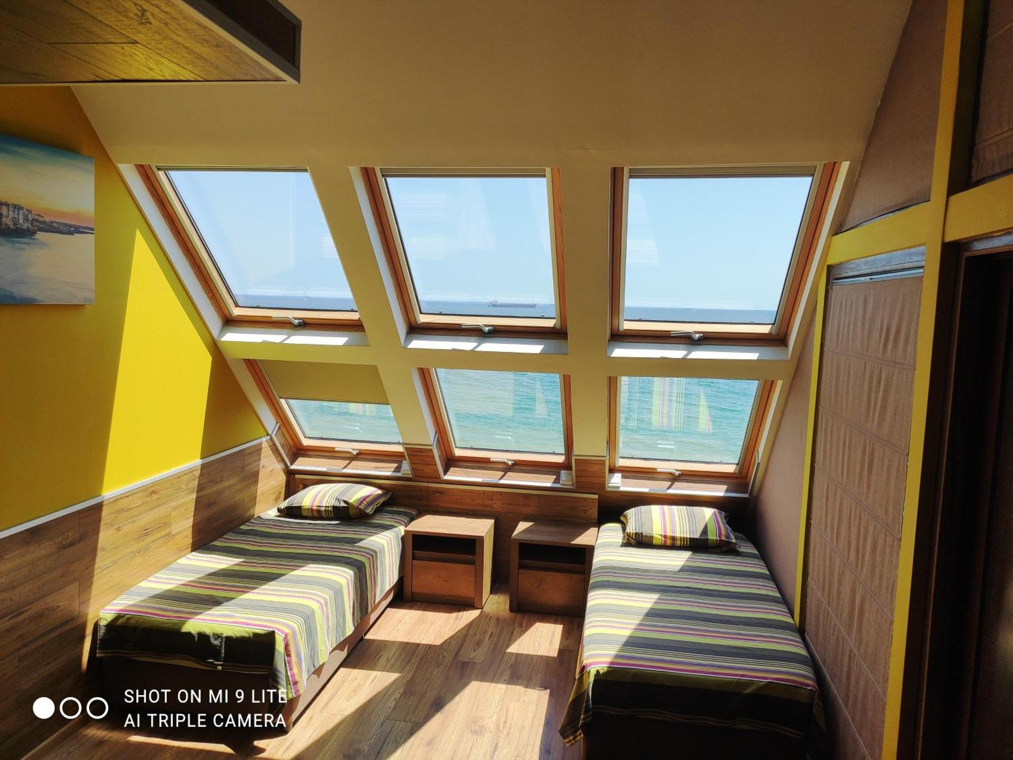 Hemingway Rooms In Happy Beach 瓦爾納 外观 照片