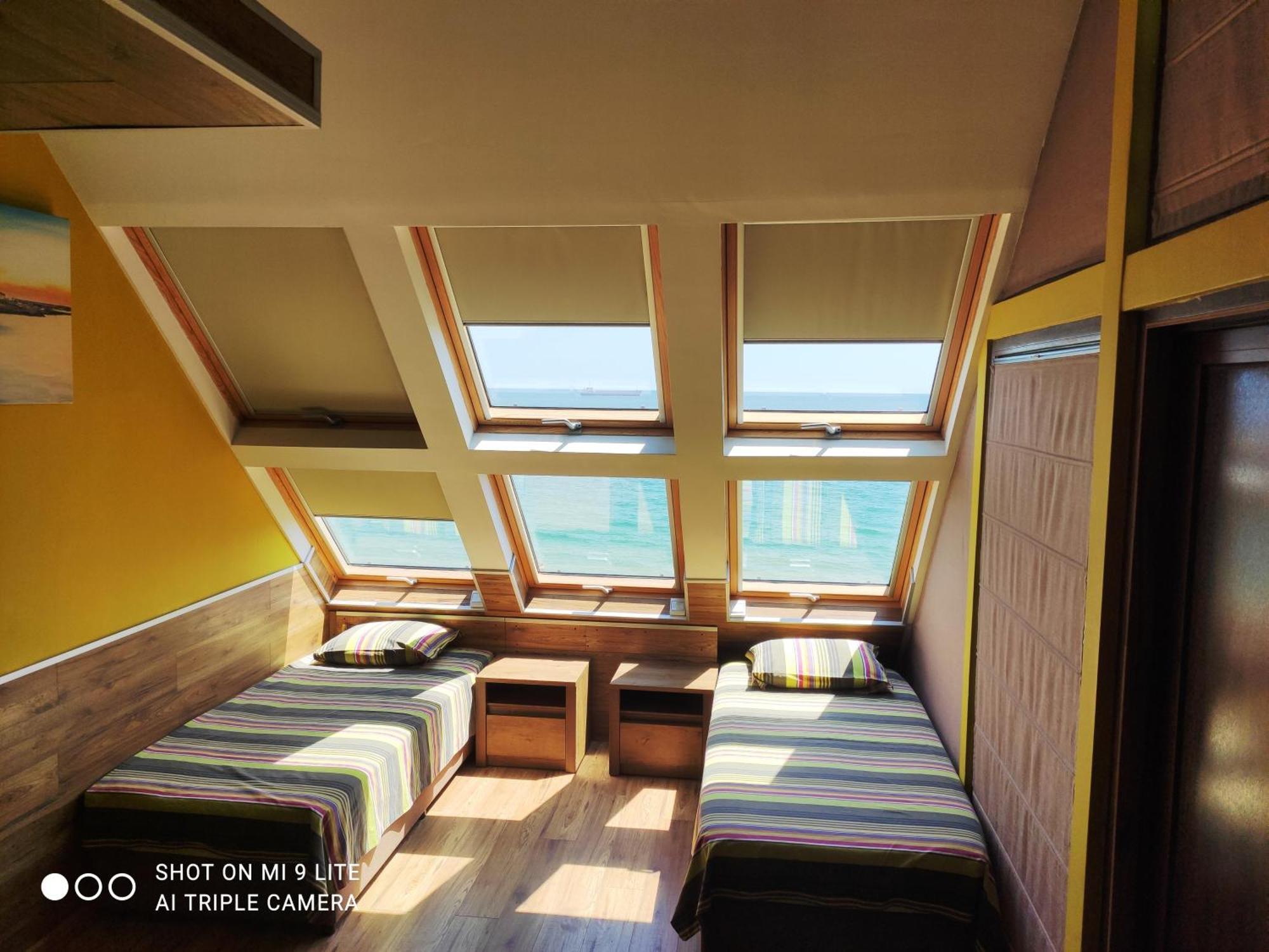 Hemingway Rooms In Happy Beach 瓦爾納 外观 照片